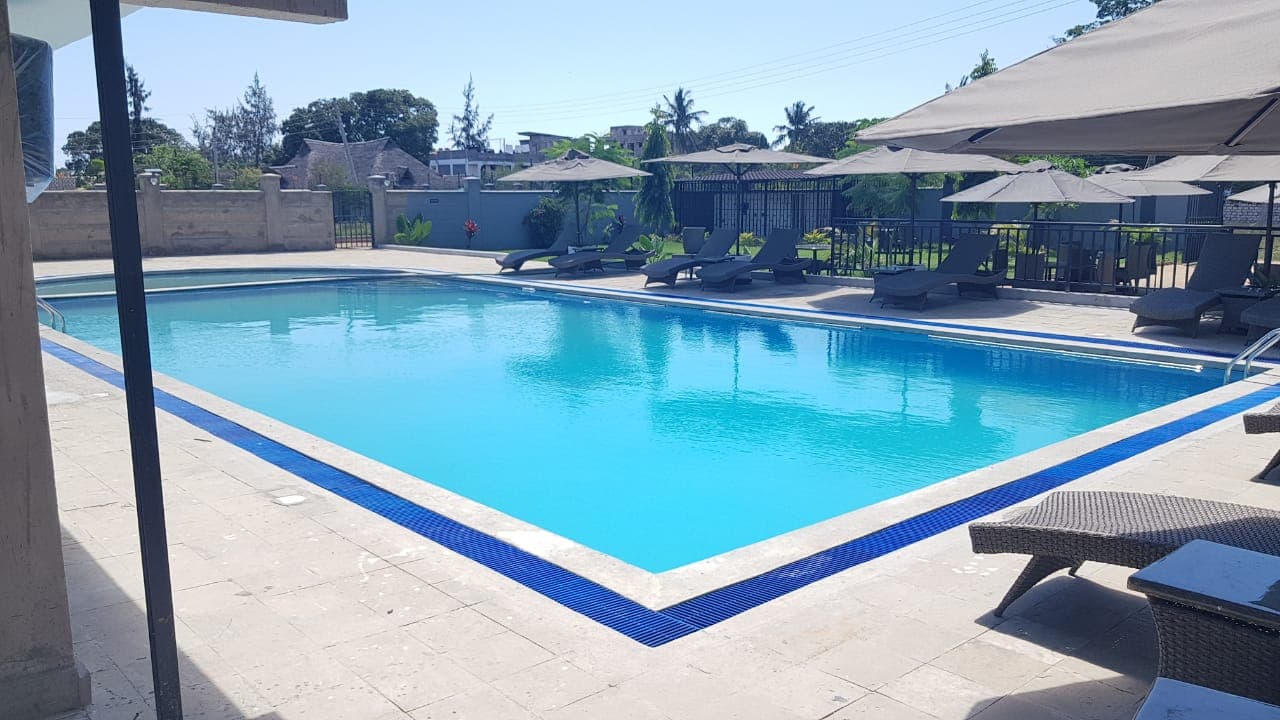 The pool at Hotel Comster Mtwapa